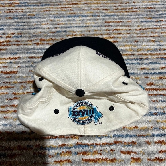 Vintage Dallas Cowboys Hat - Picture 3 of 7